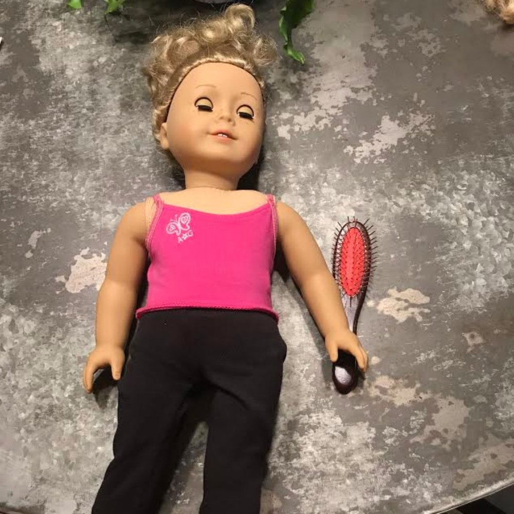 American Girl Doll, mini doll, doll brush